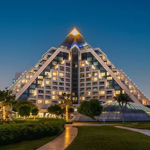 https://raffles.dubaihotelsoffers.com