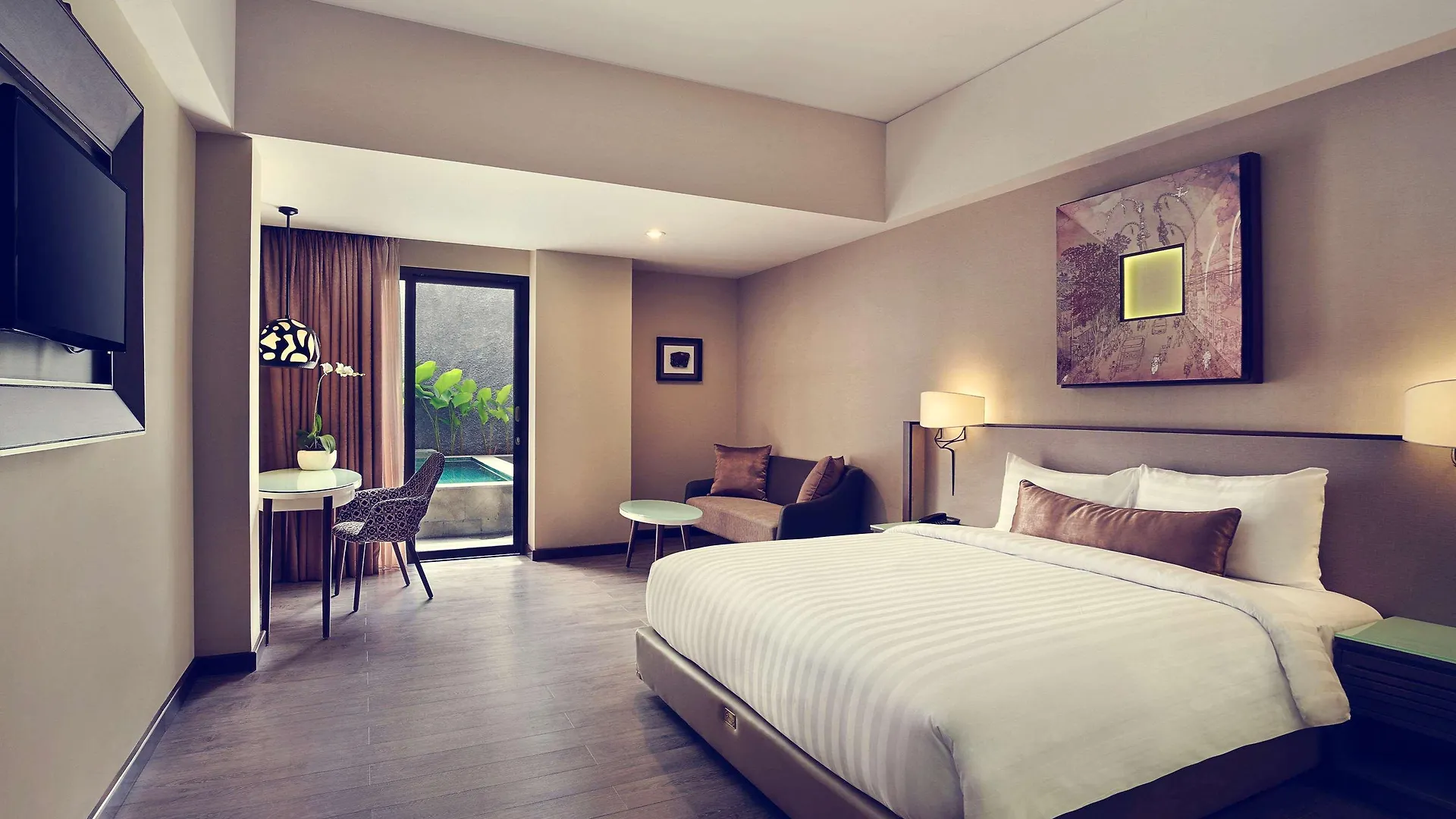 Hotel Mercure Bali Legian 4*,