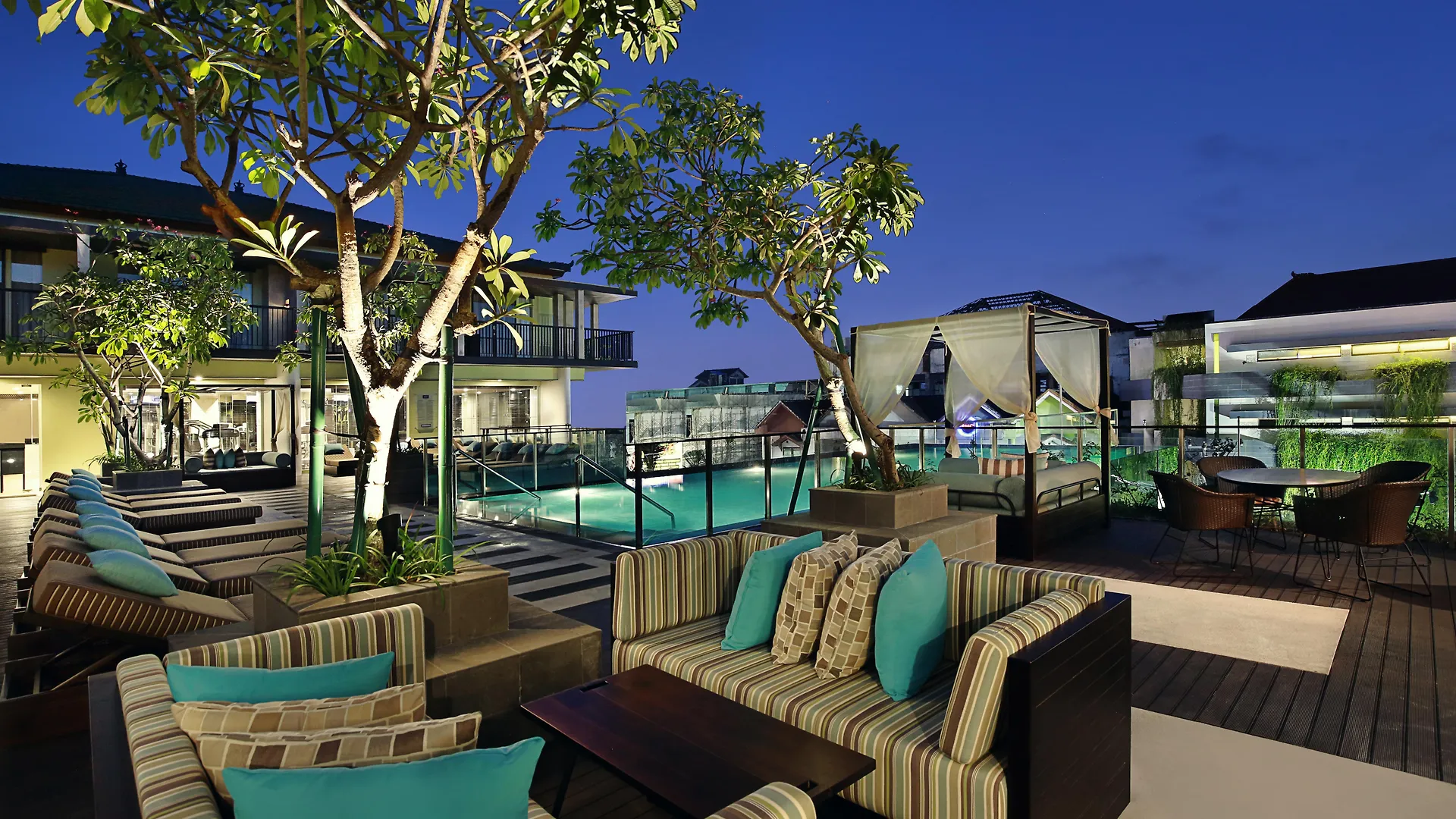 Hotel Mercure Bali Legian