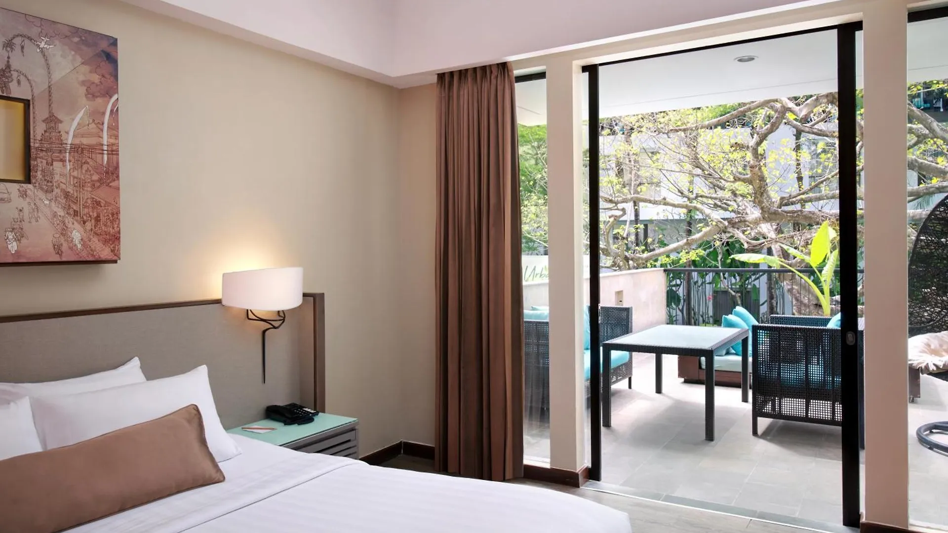 Hotel Mercure Bali Legian 4*,