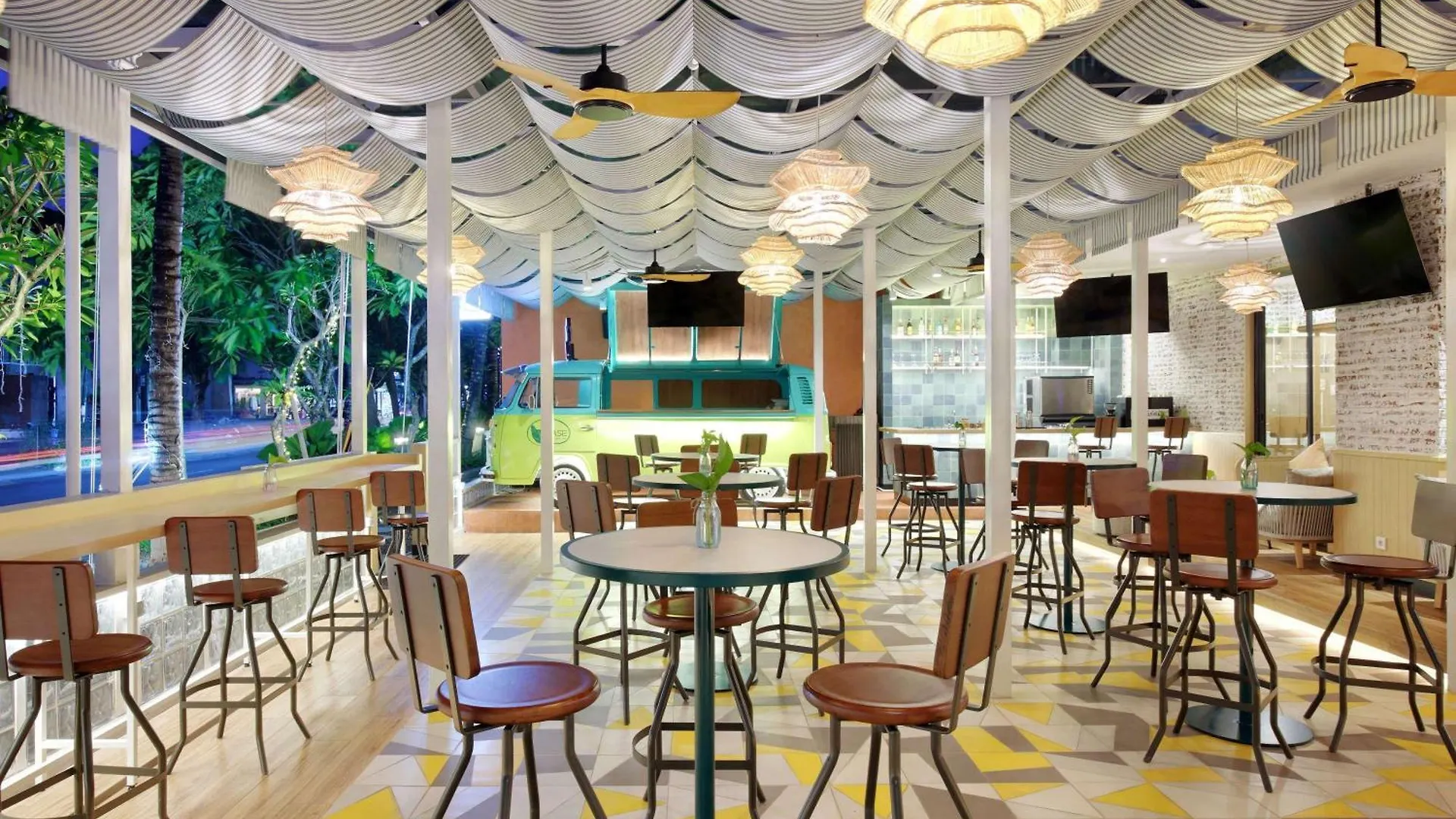 **** Otel Mercure Bali Legian Endonezya