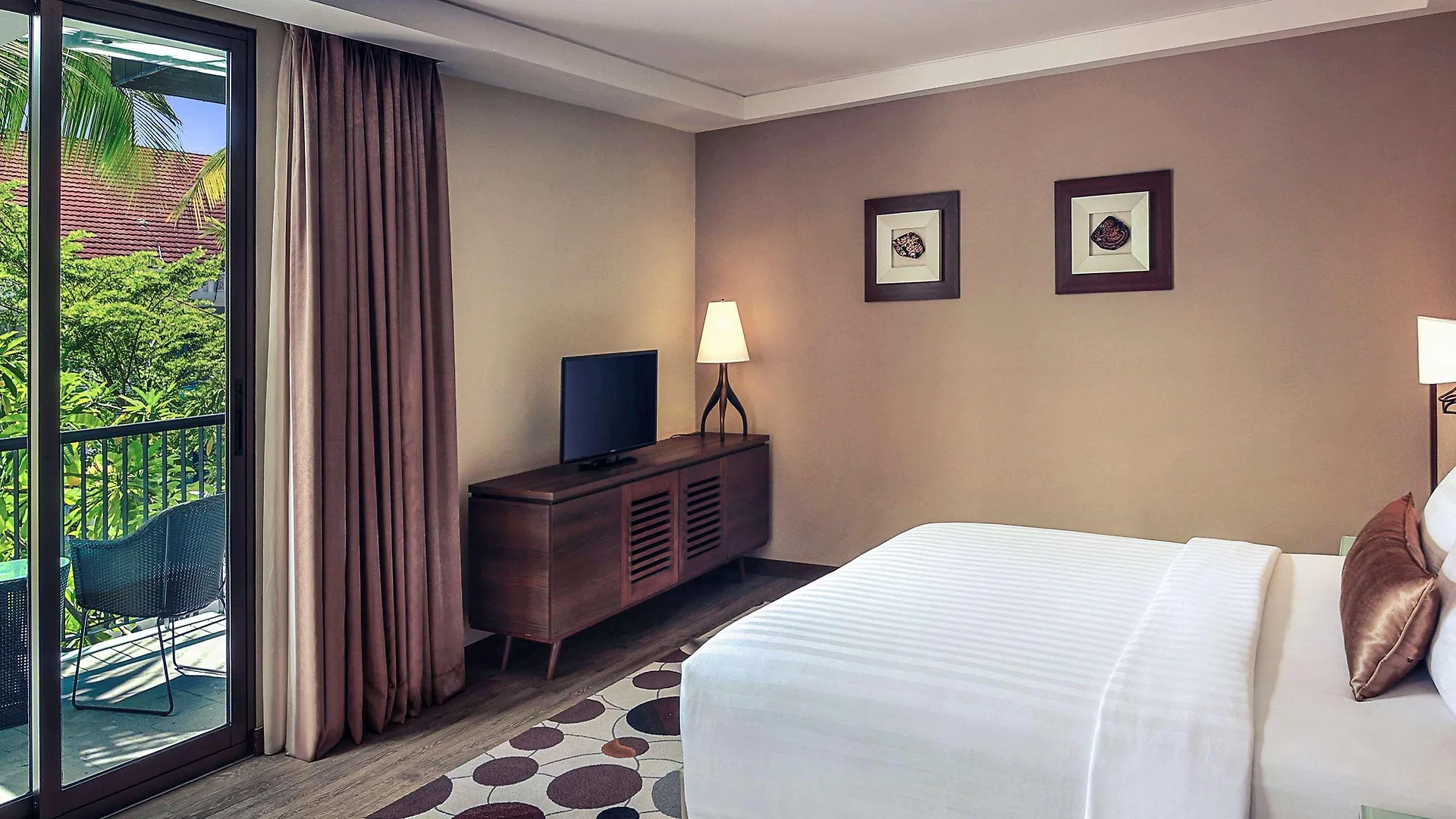 Mercure Bali Legian Hotel