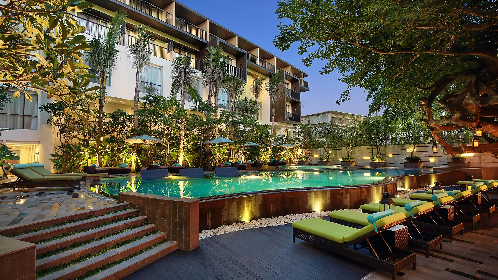 Mercure Bali Legian Hotel