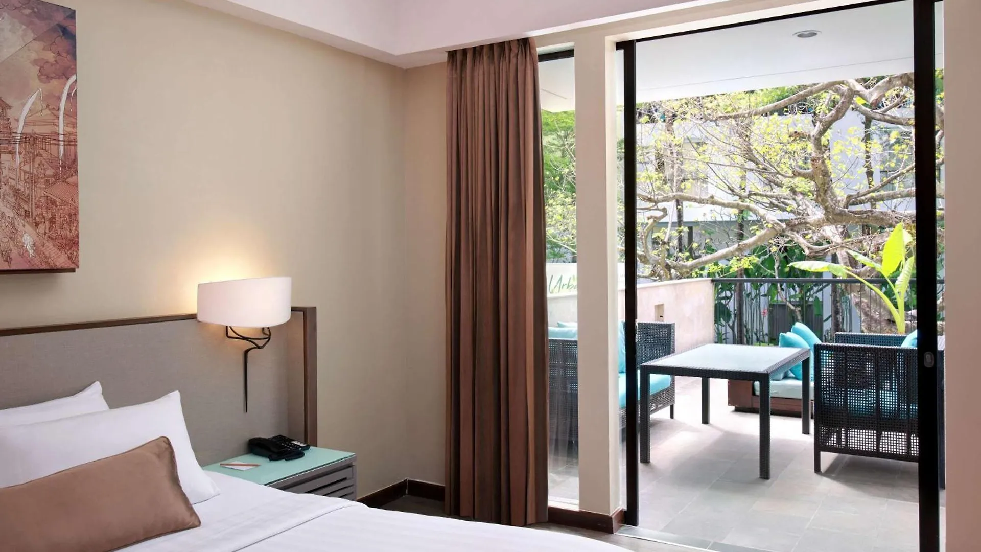 Mercure Bali Legian Hotel 4*,